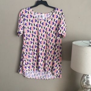 Large LuLaRoe perfect tee